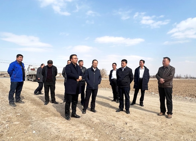 振興種業(yè)在行動(dòng),敦煌種業(yè)牽手奧凱種機(jī)、大禹節(jié)水現(xiàn)場對接推進(jìn)千畝智慧種業(yè)示范園區(qū)建設(shè)項(xiàng)目